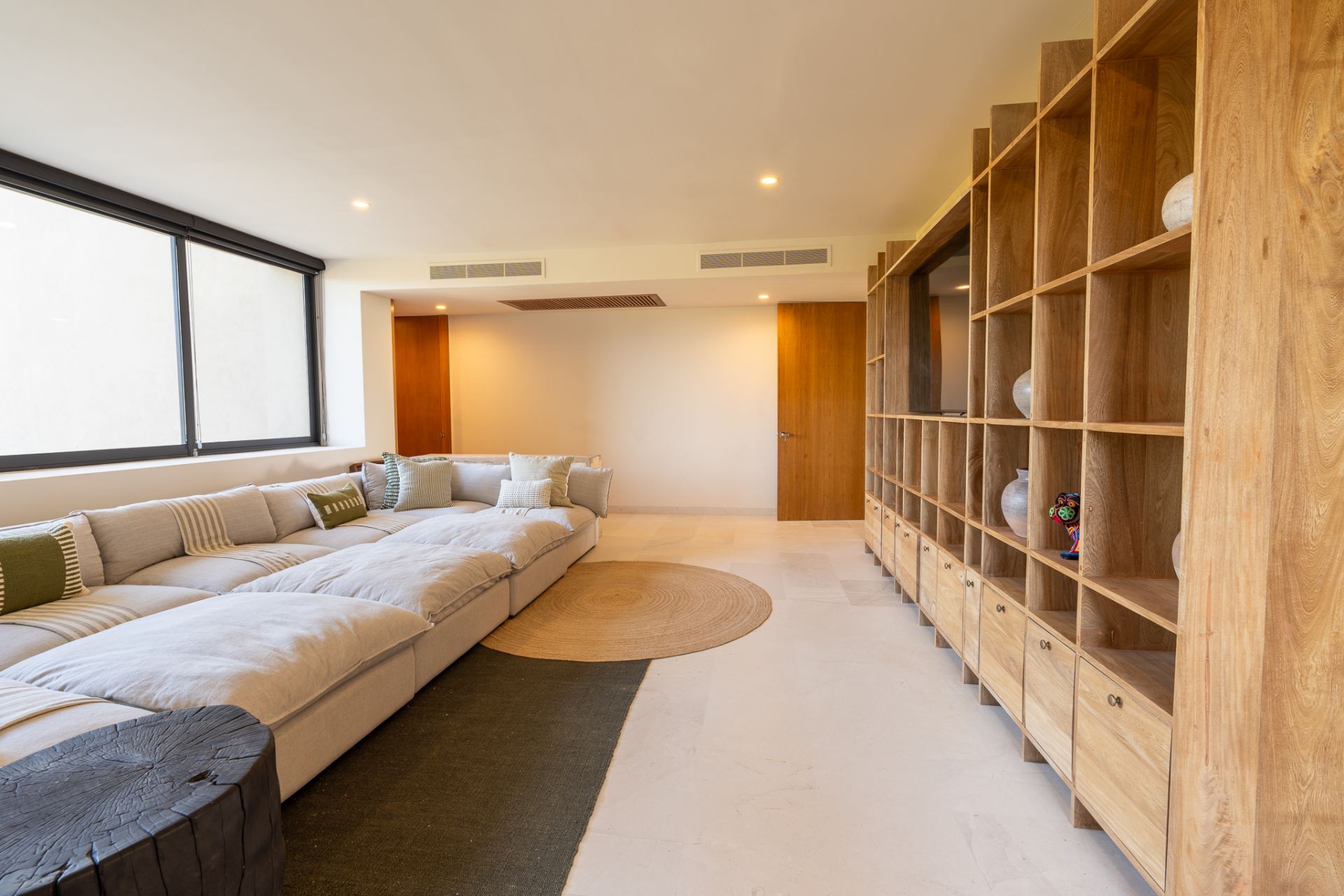 Villa Surf Residences 211