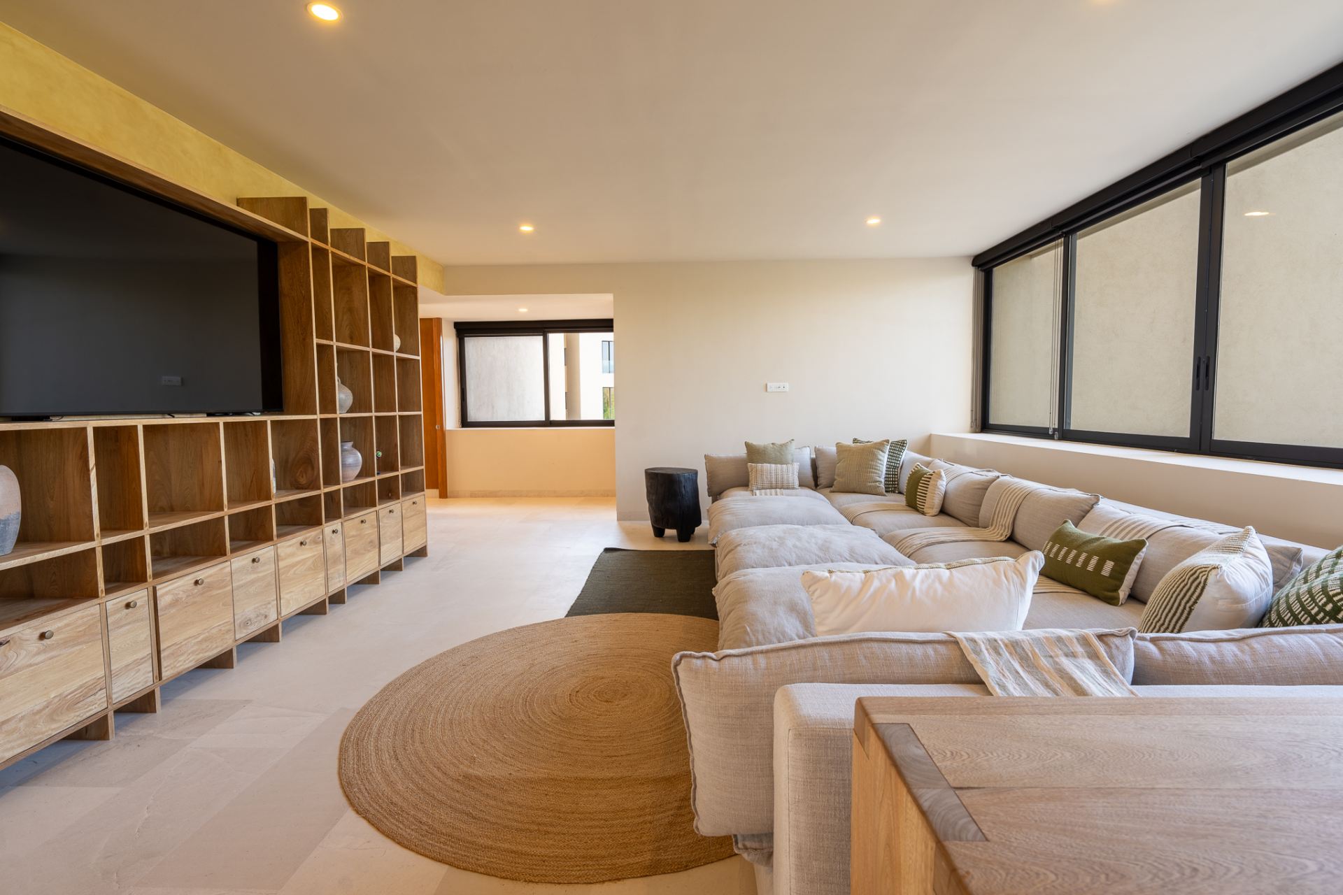 Villa Surf Residences 211