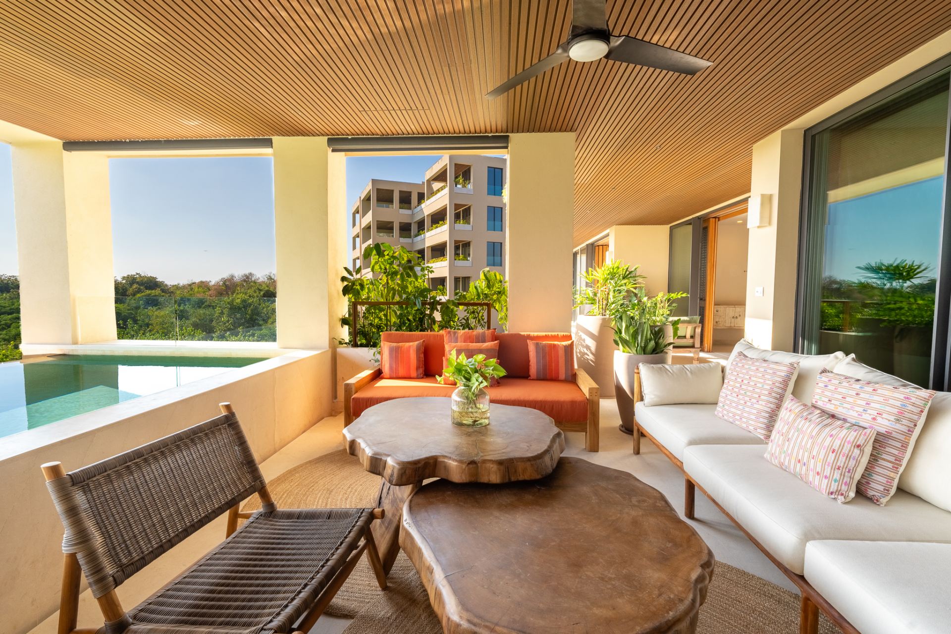 Villa Surf Residences 211