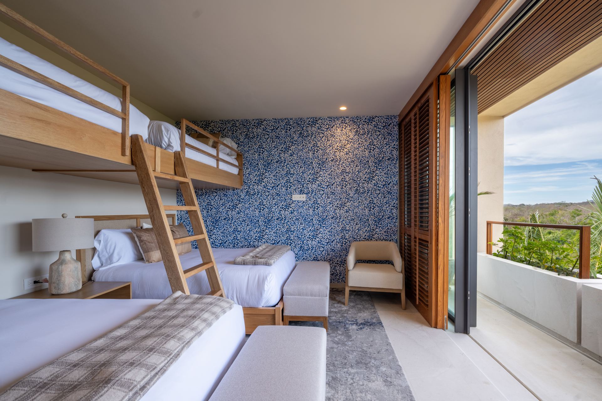 Villa Surf Residences 221