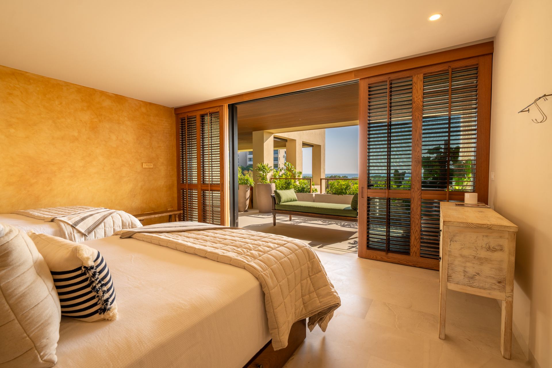 Villa Surf Residences 211