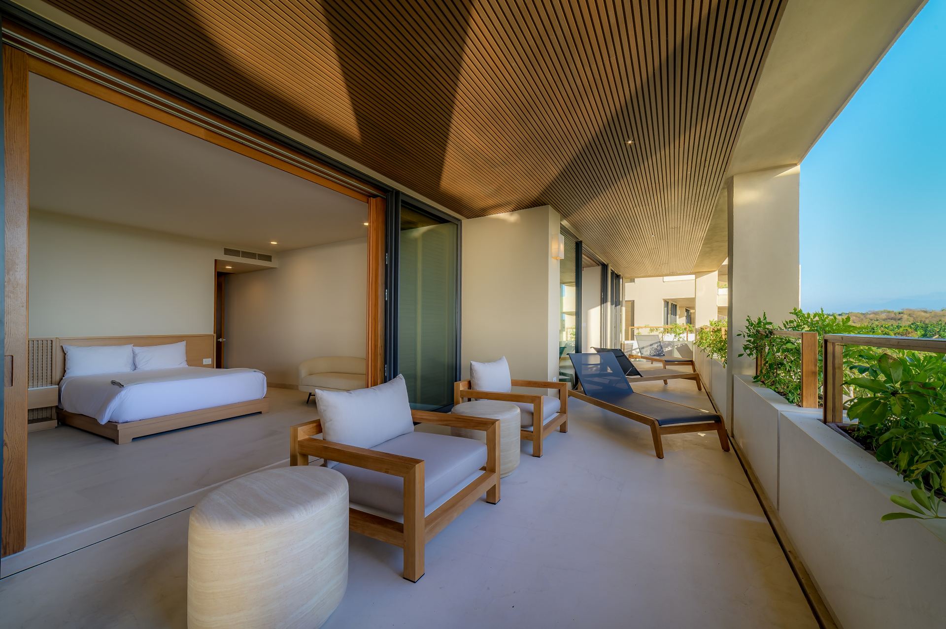 Villa Surf Residences 312