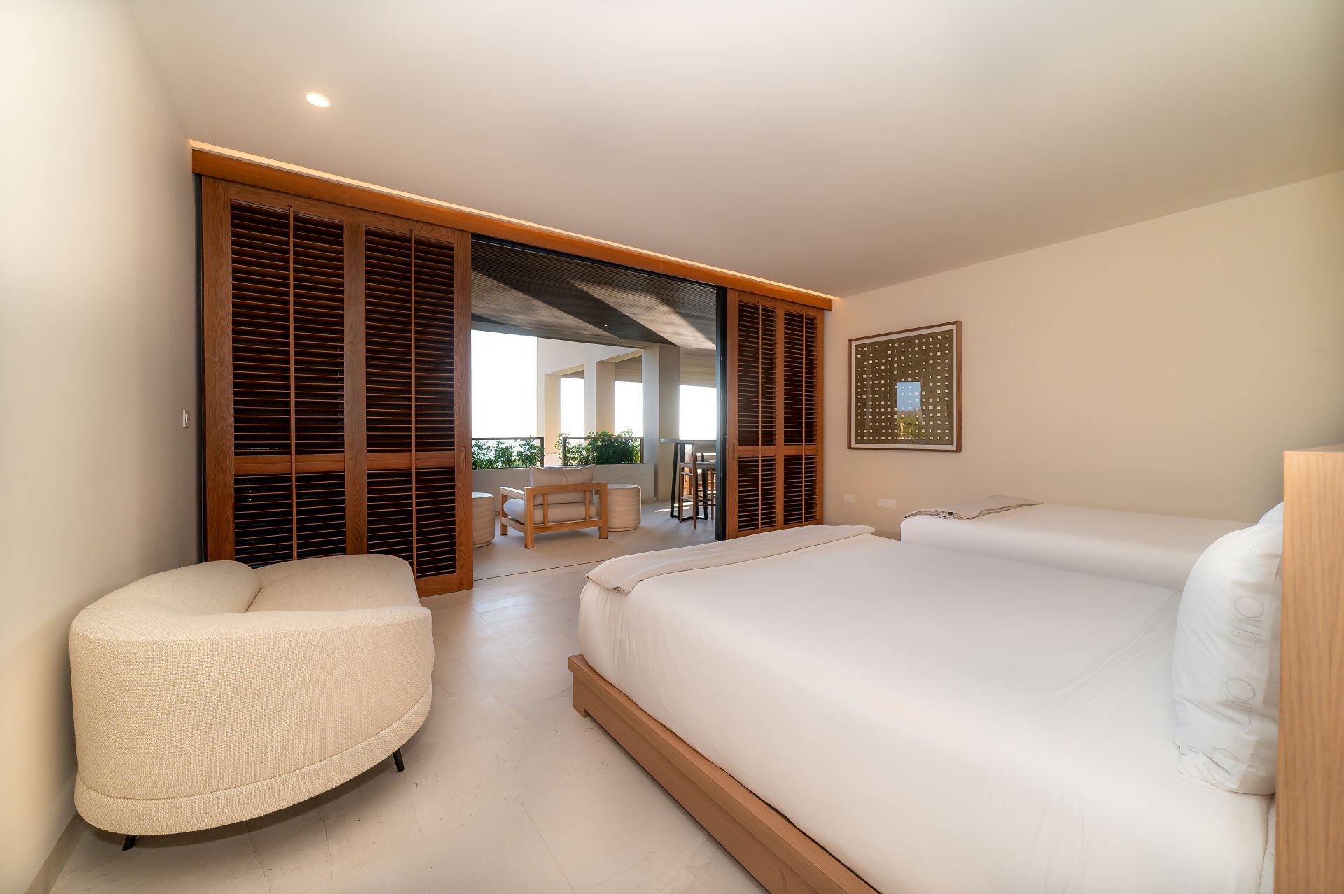 Villa Surf Residences 312