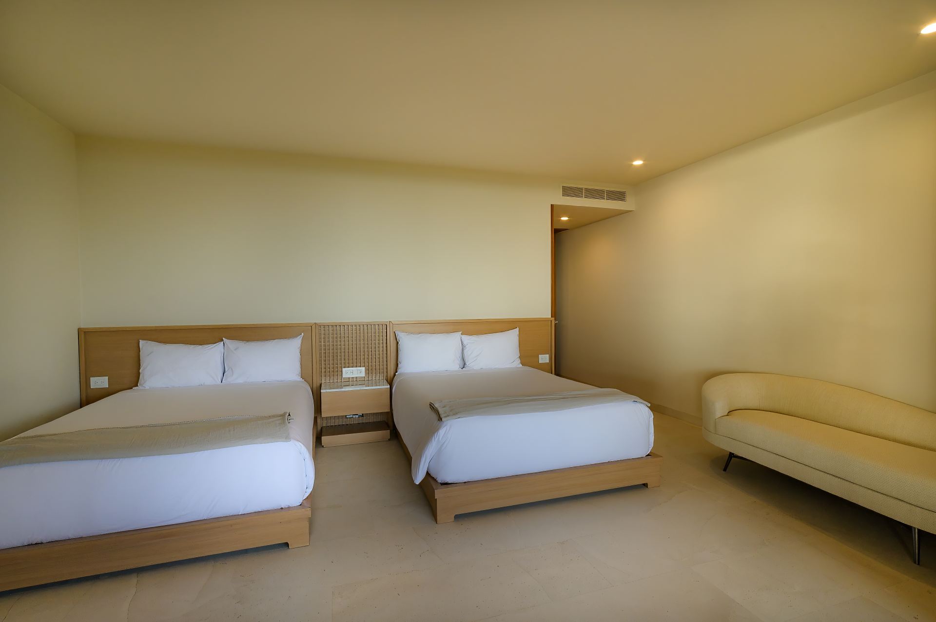 Villa Surf Residences 312