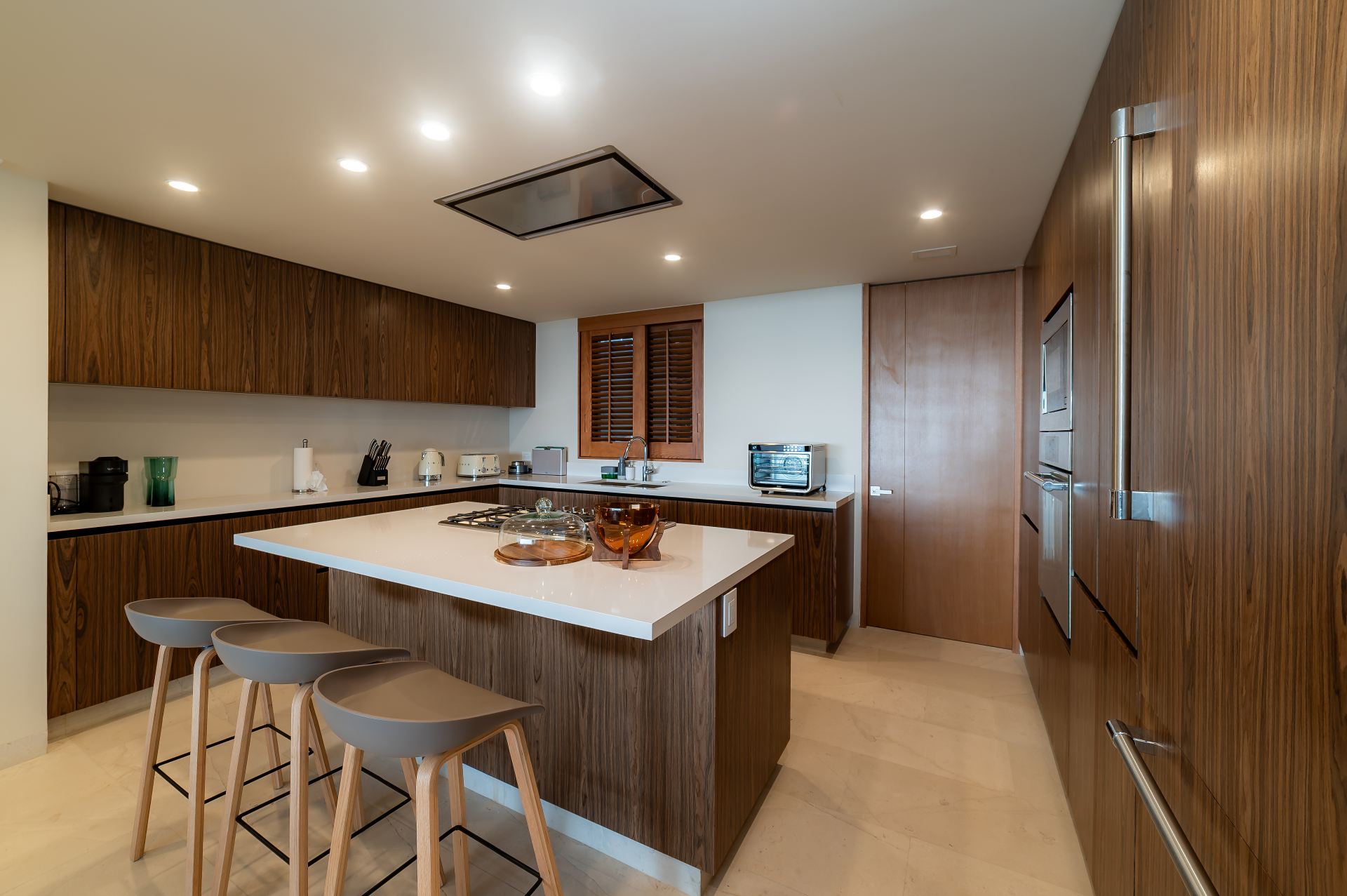 Villa Surf Residences 312