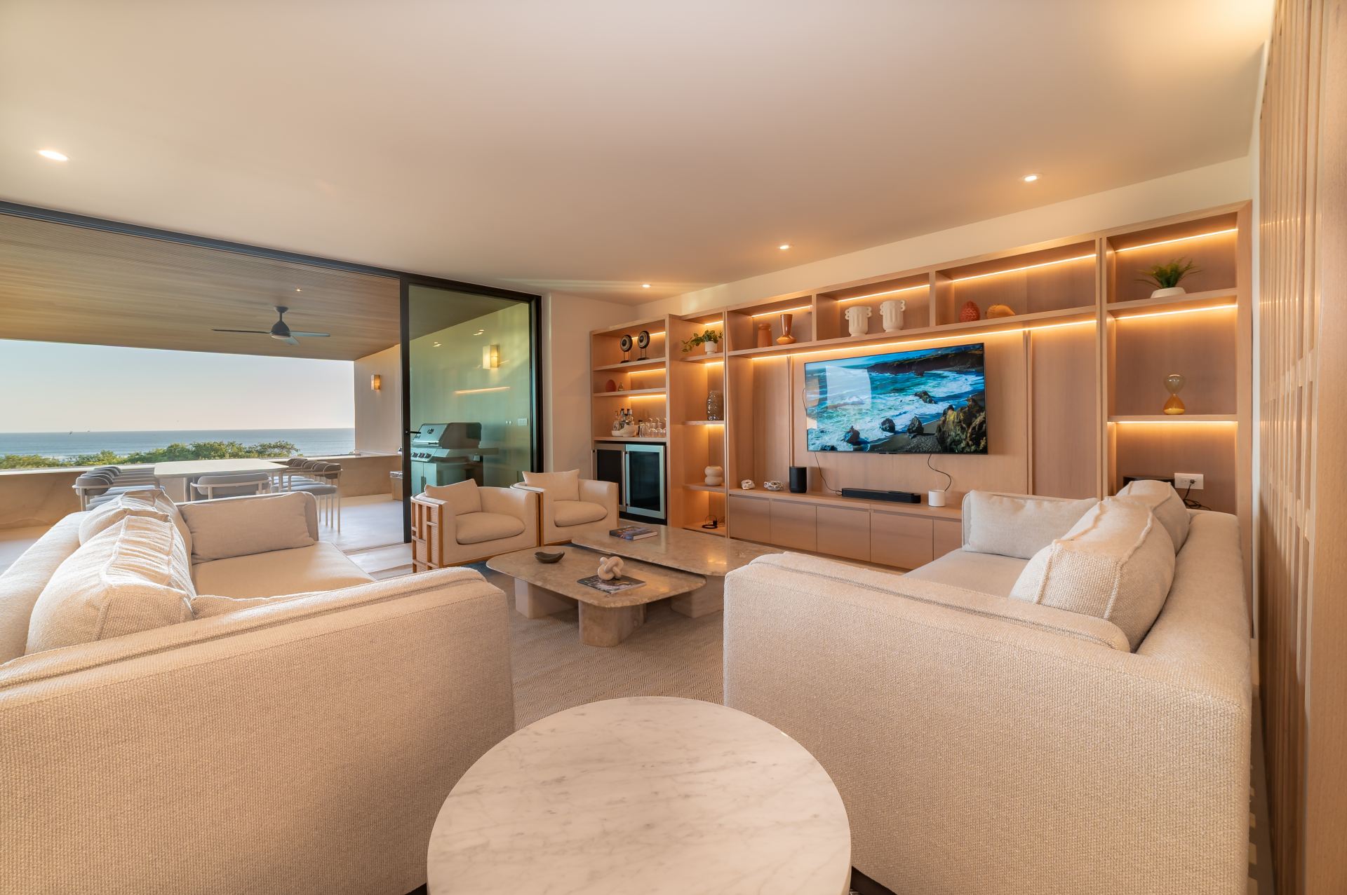 Villa Surf Residences 312