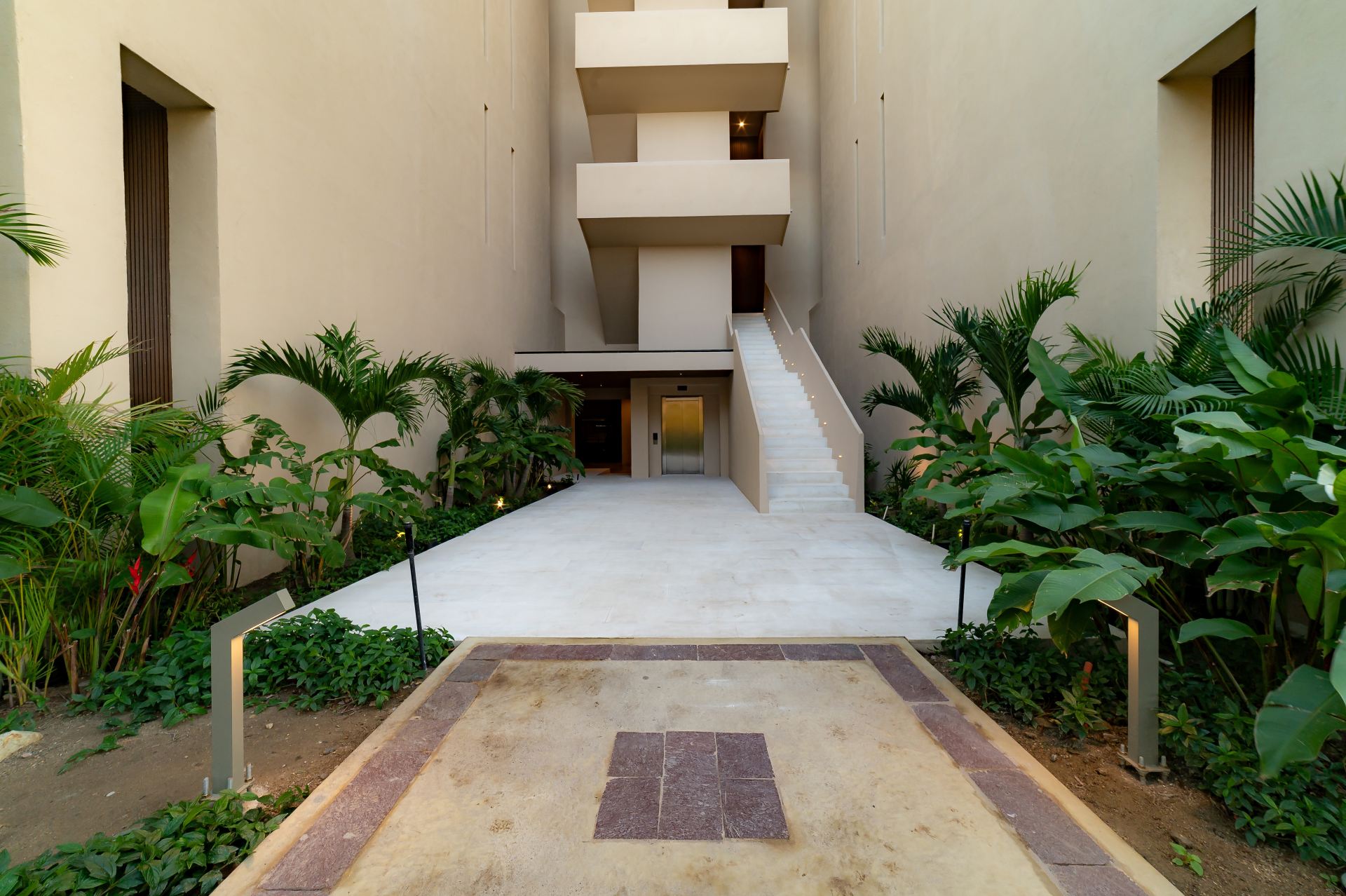 Villa Surf Residences 312