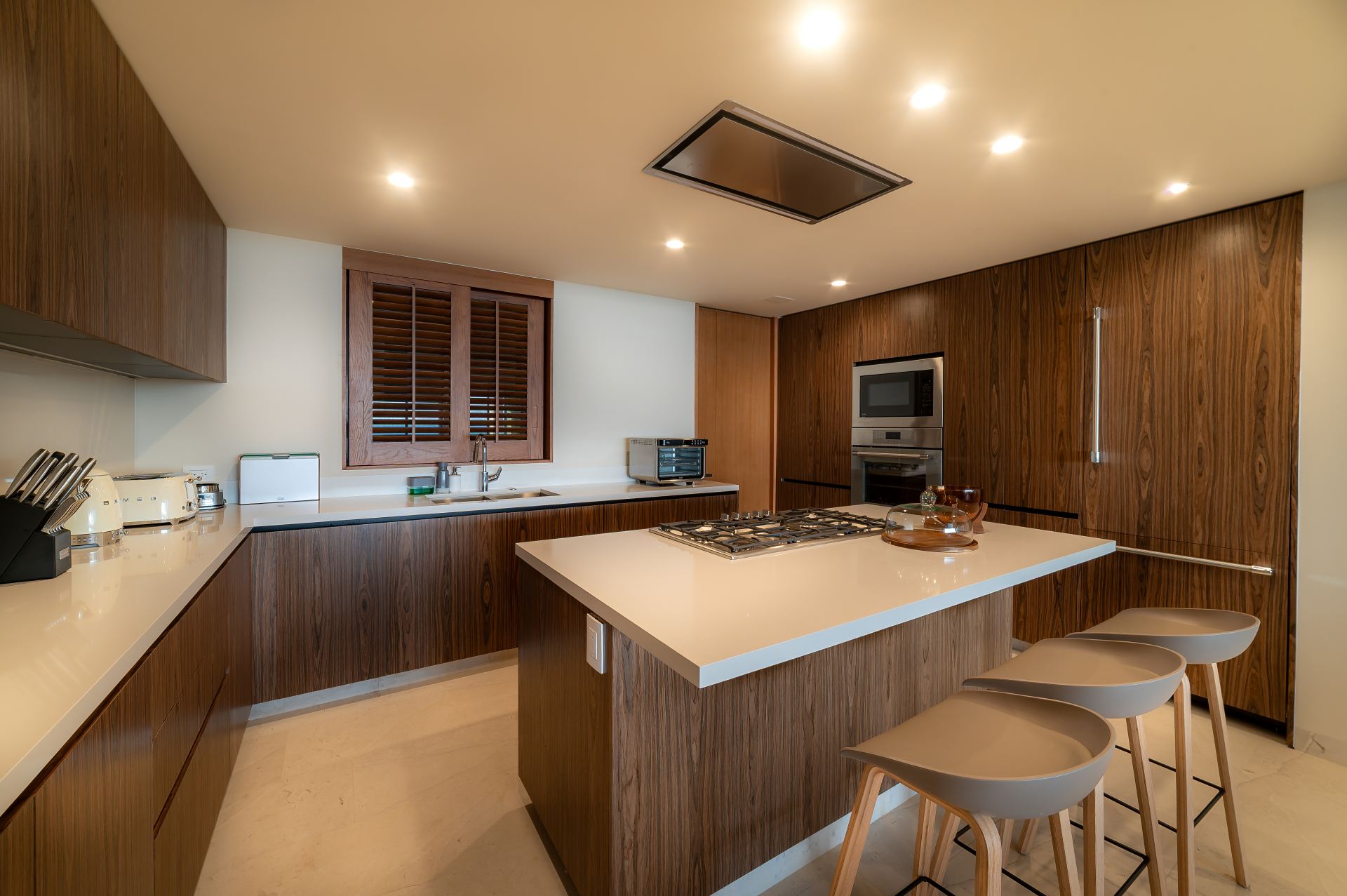 Villa Surf Residences 312