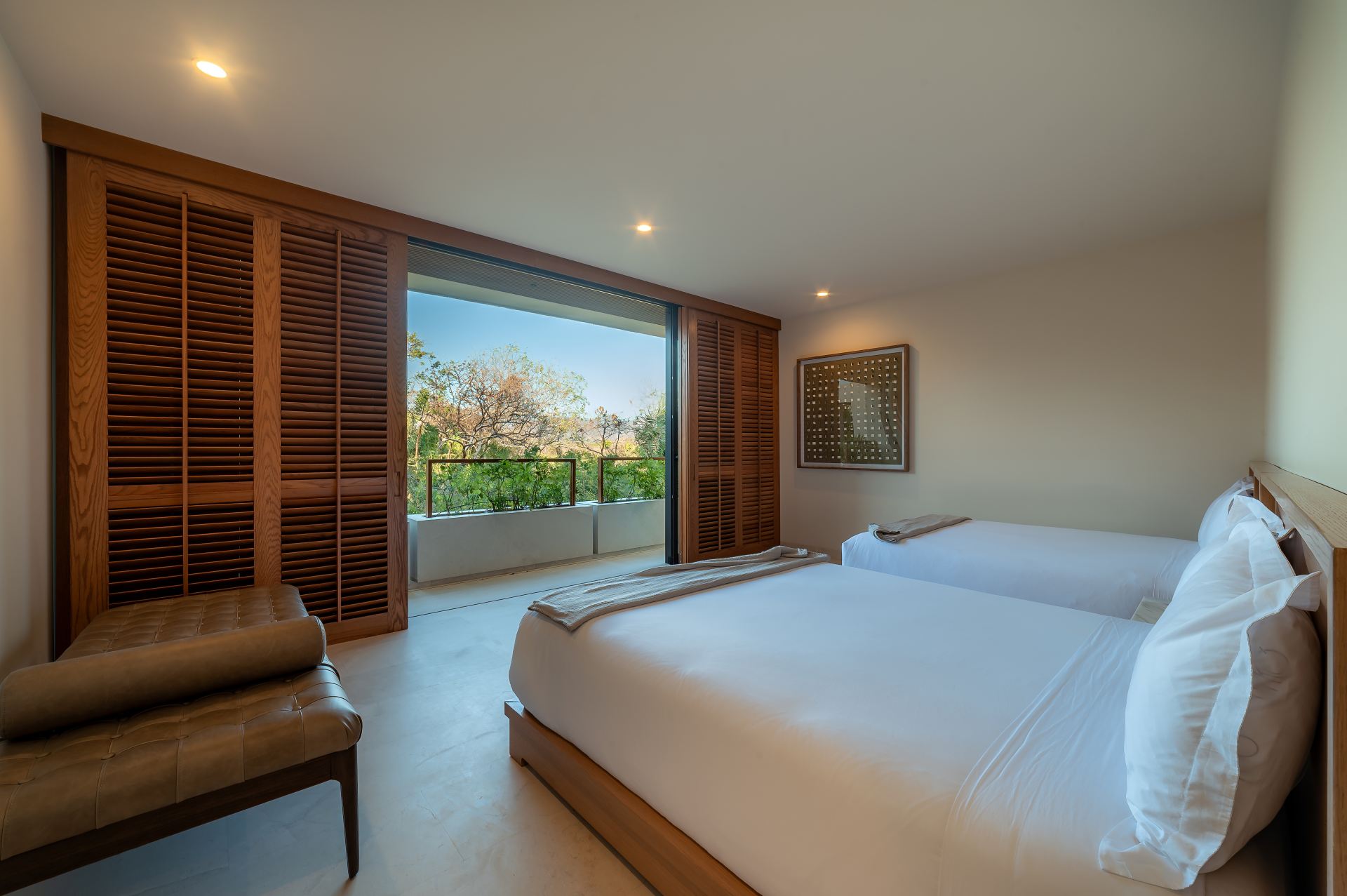 Villa Surf Residences 312