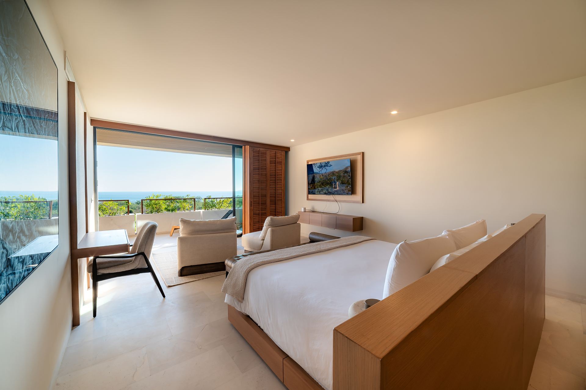 Villa Surf Residences 312