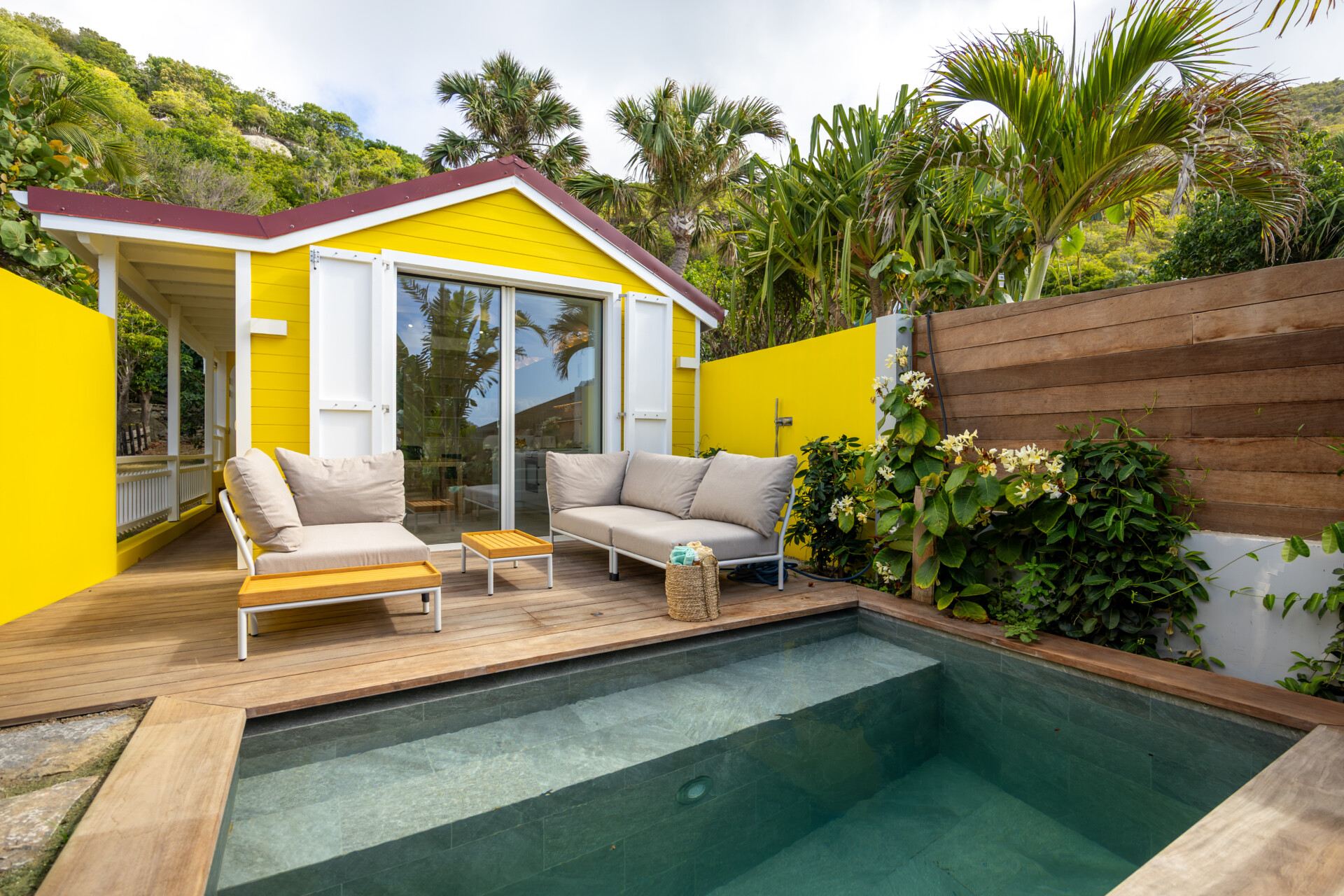 Villa The Yellow Hut