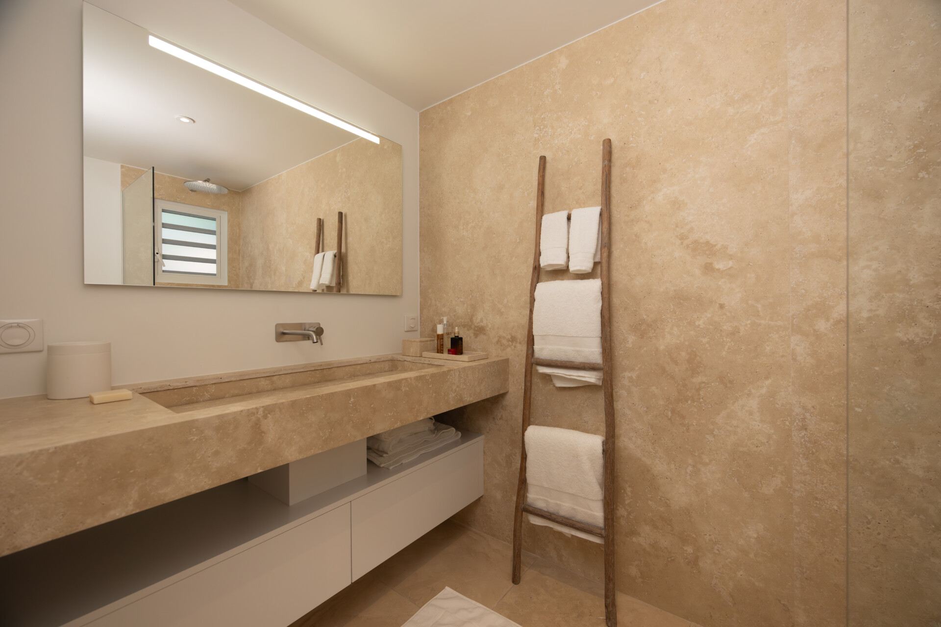 Villa The Yellow Hut