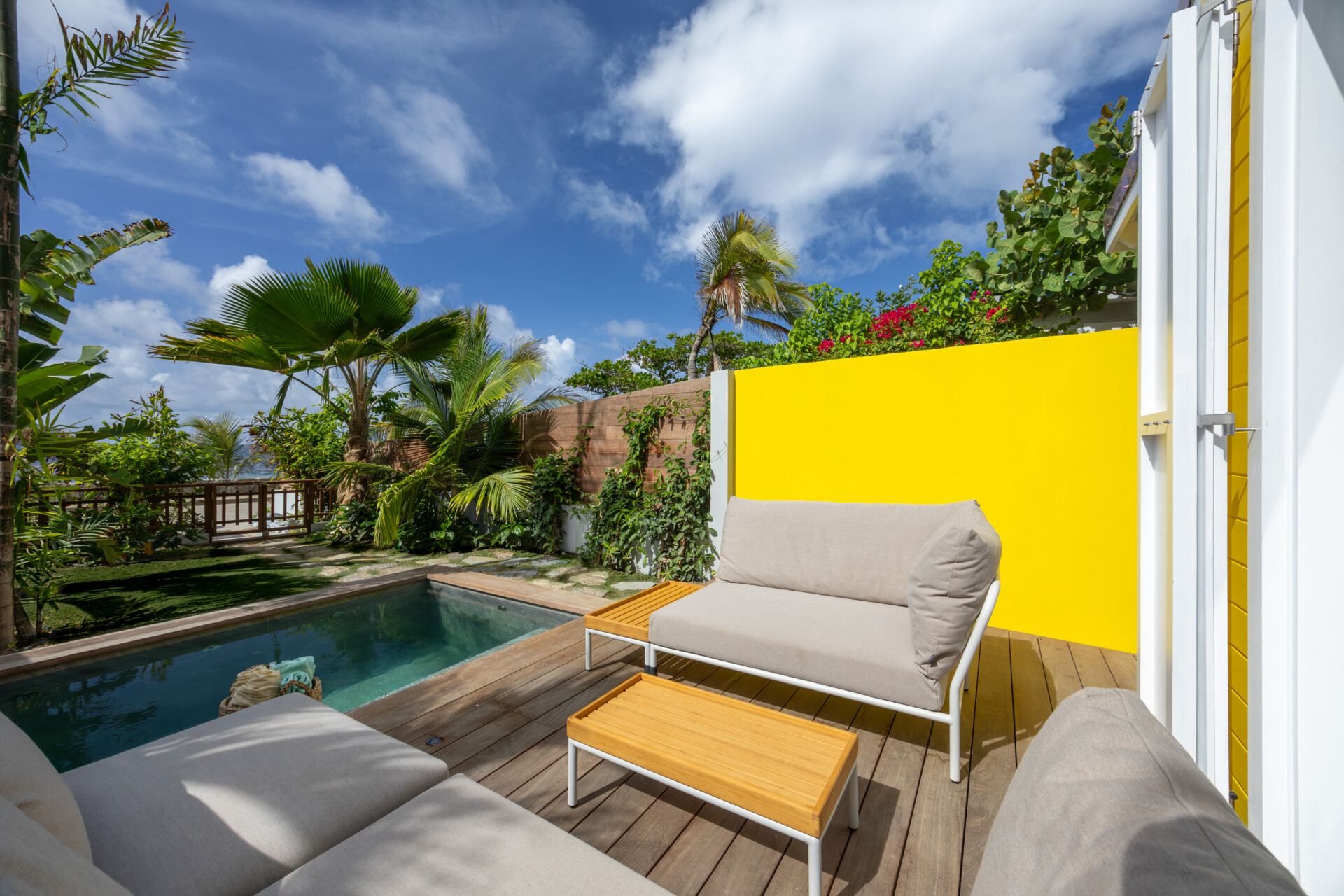 Villa The Yellow Hut