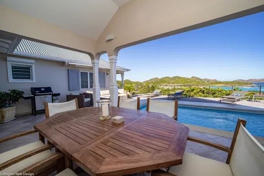 Villa Acajous Estate