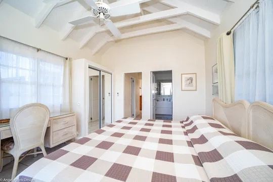 Villa Acajous Estate