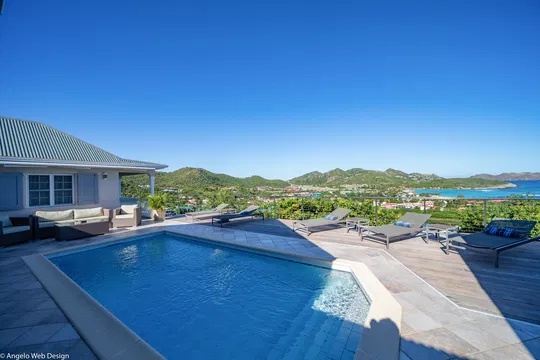 Villa Acajous Estate