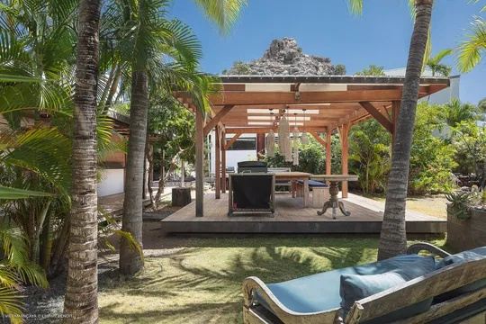 Villa Amancaya Estate