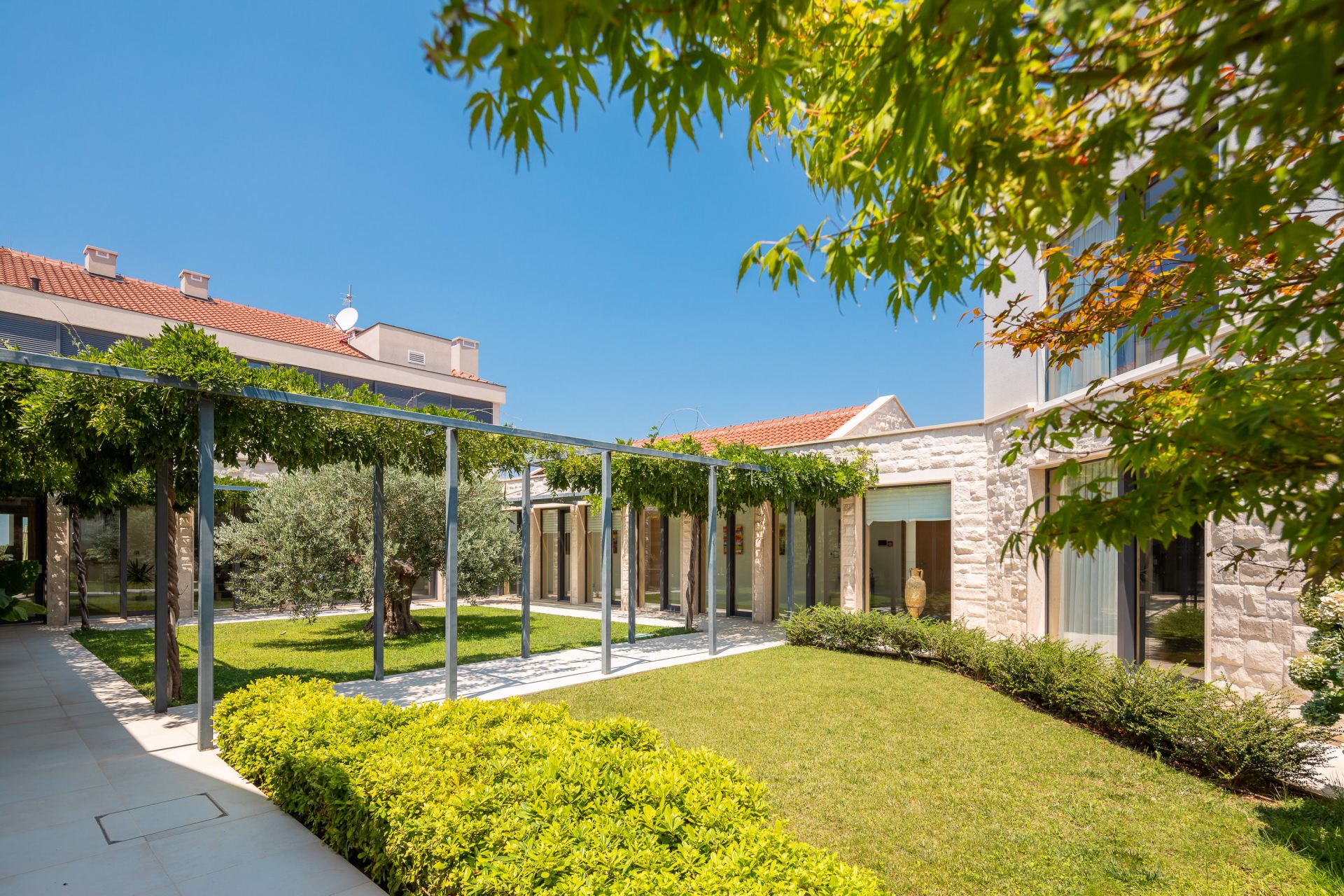 Tranquility Luxury Estate