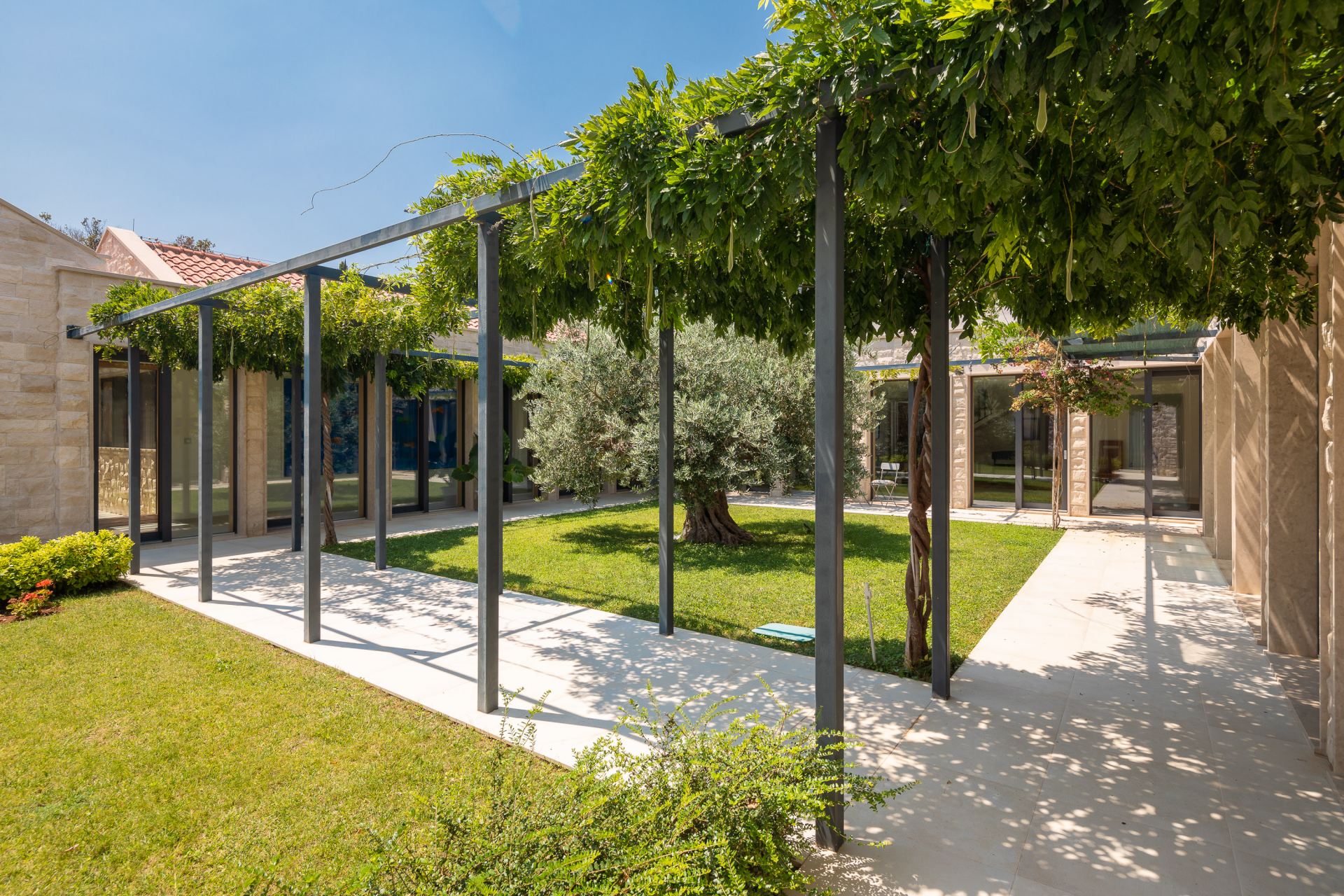 Tranquility Luxury Estate