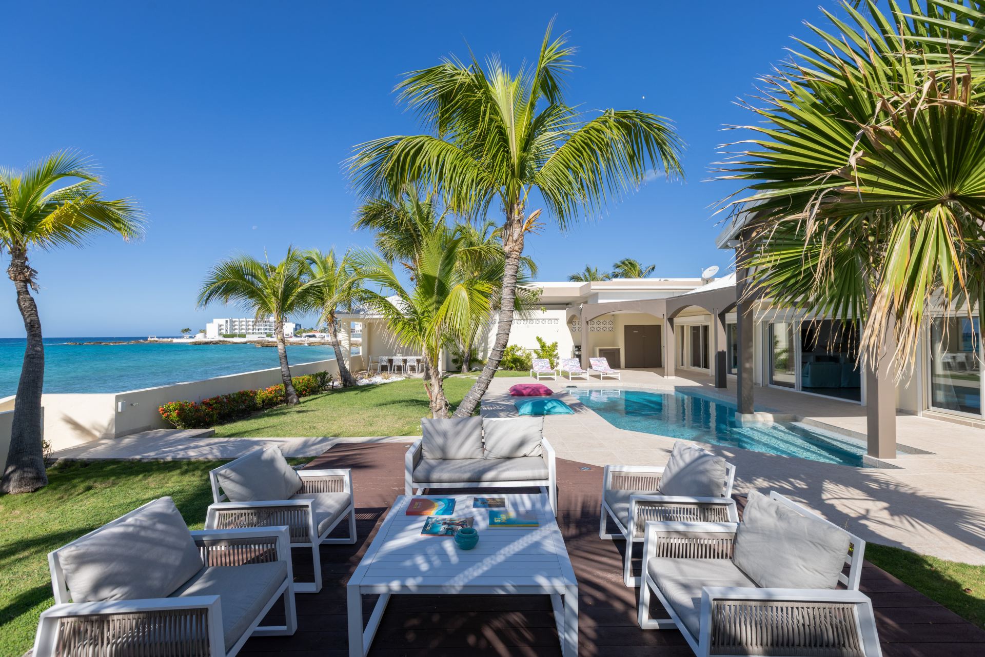 Villa Beach Secrets-Beacon Hill