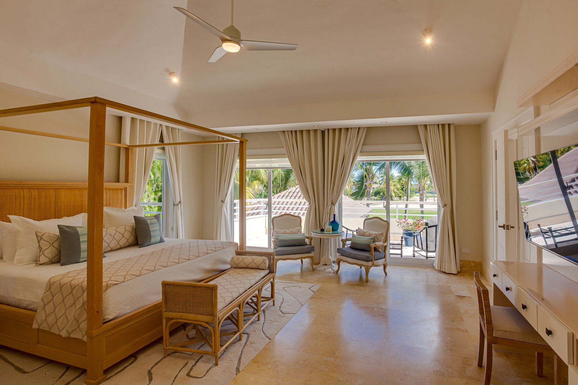 Villa Tortuga Bay D8