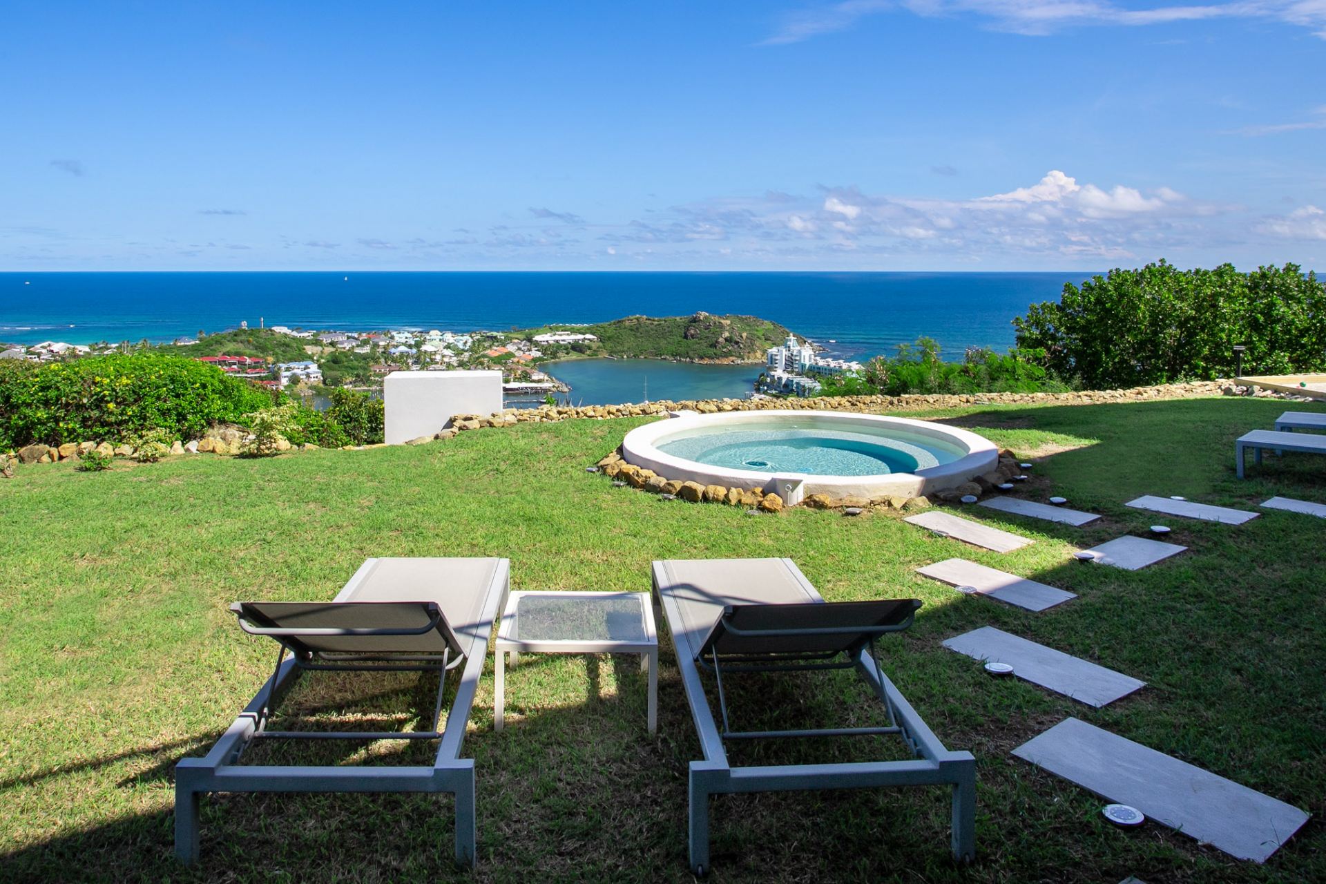 Villa Five Minutes More