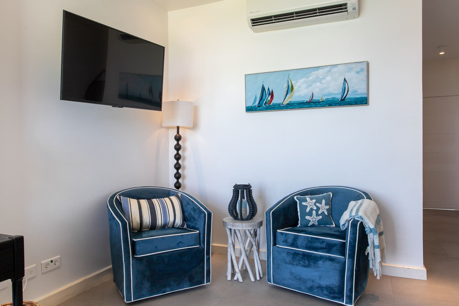 Villa Five Minutes More