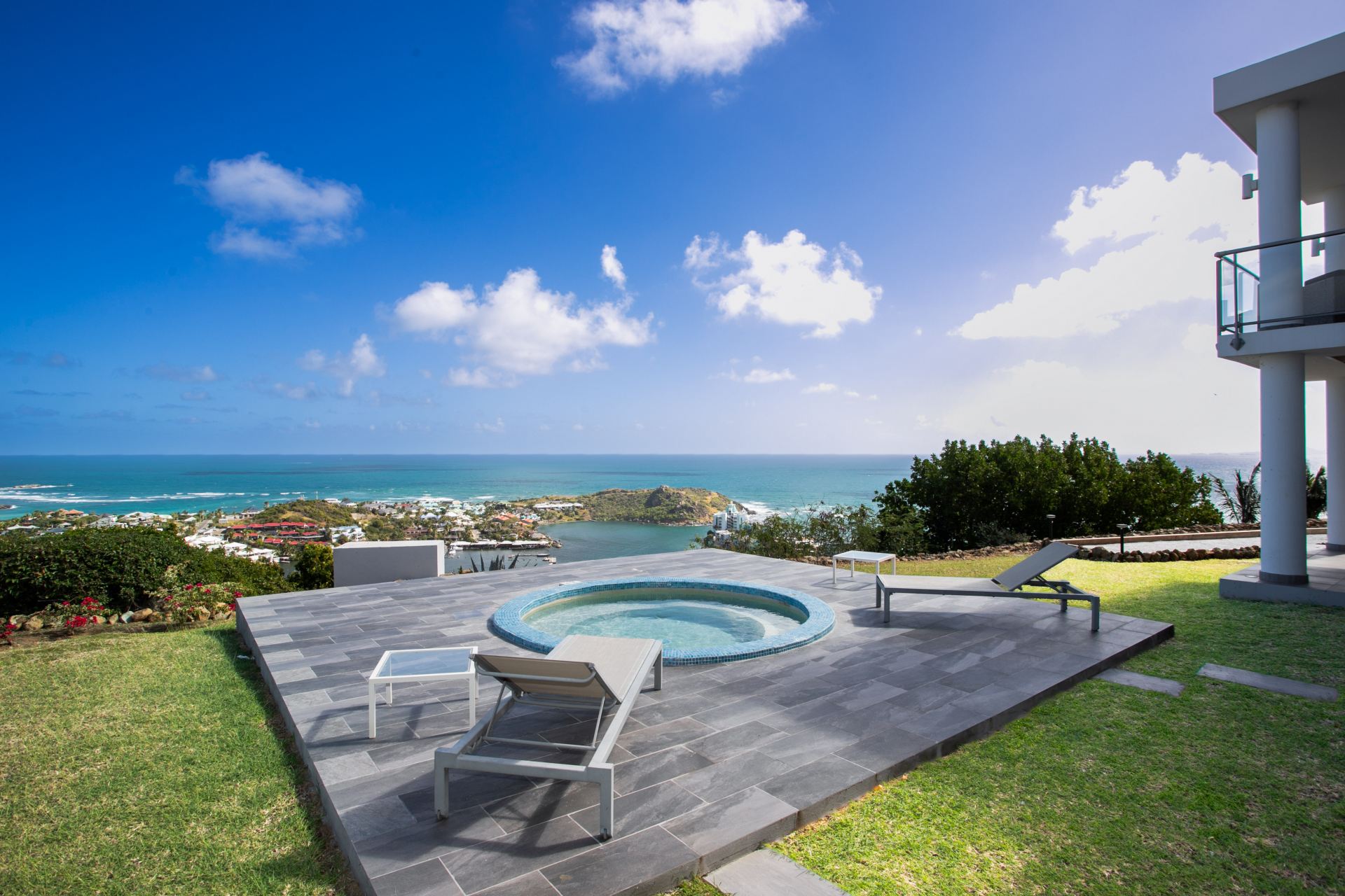 Villa Five Minutes More