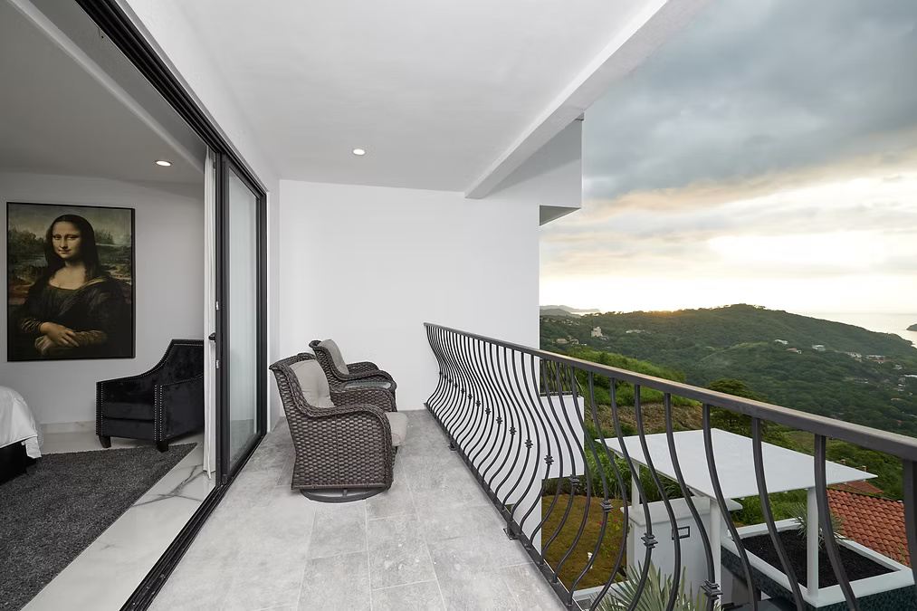 Castle Essence of Dreams