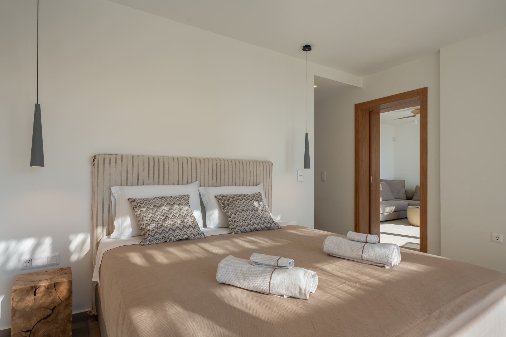 Villa Dabet and Guest House