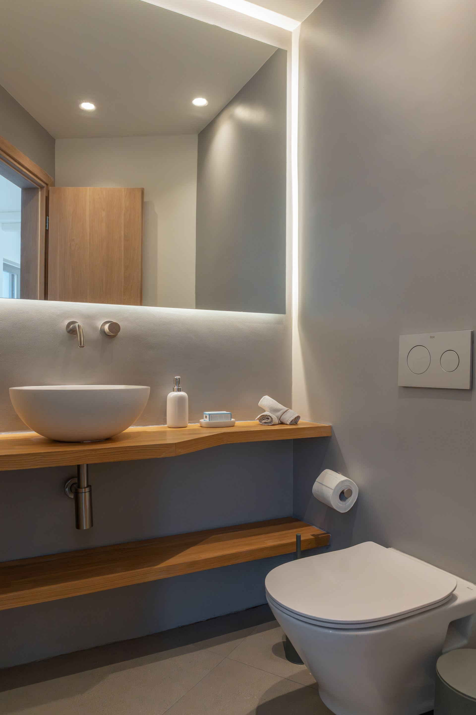 Villa Dabet and Guest House