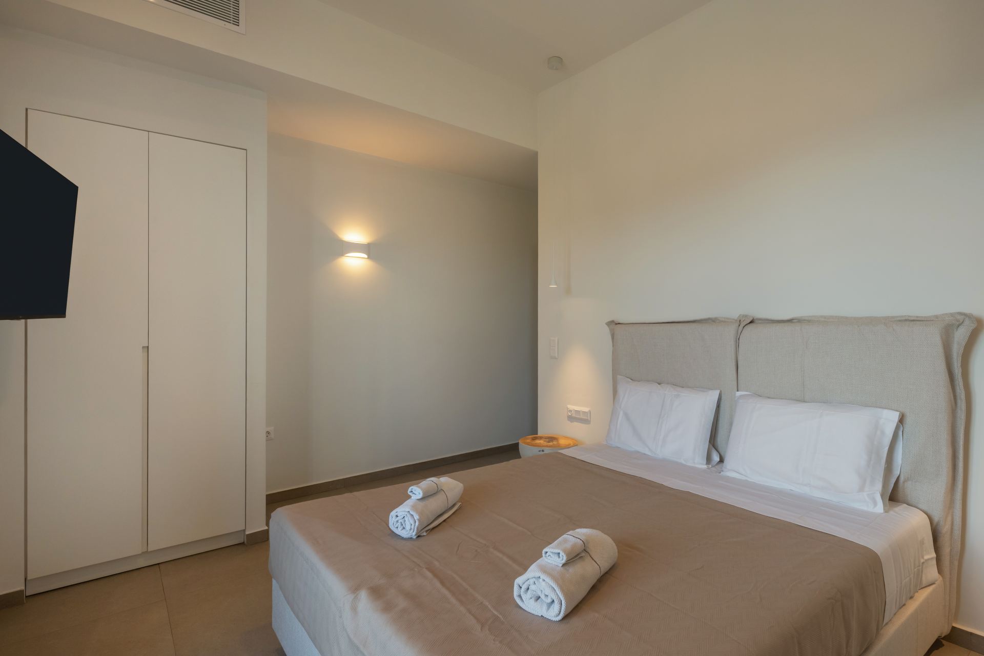 Villa Dabet and Guest House