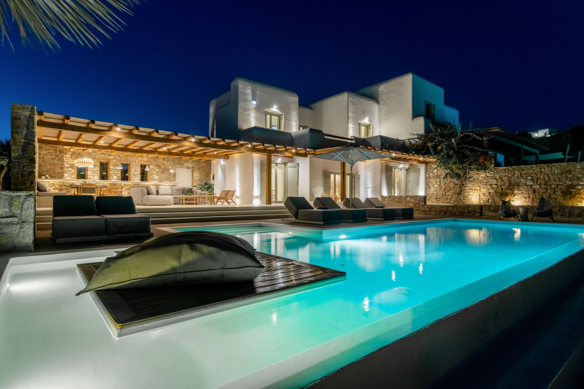 Villa Combo Kalafatis