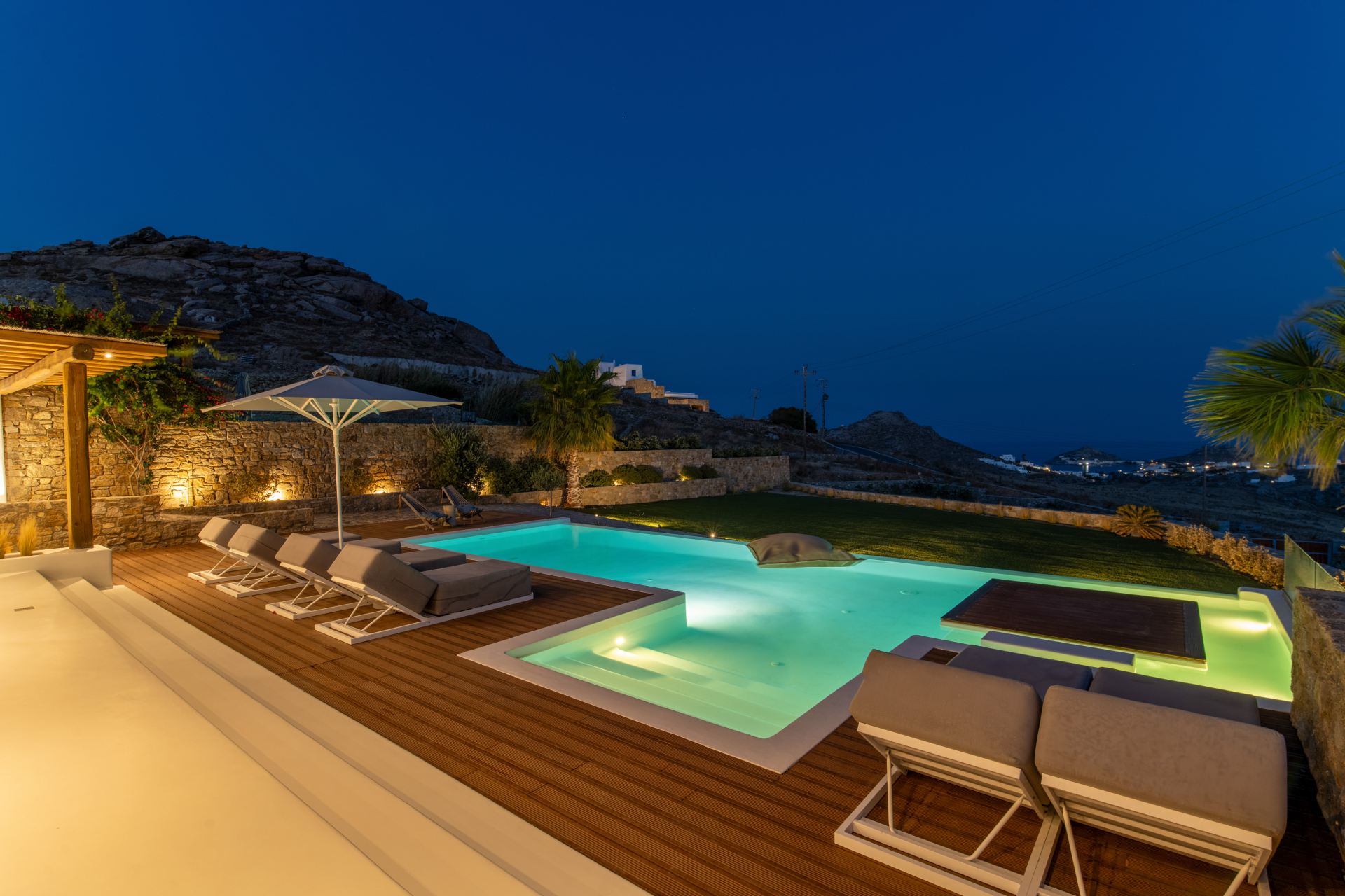 Villa Combo Kalafatis