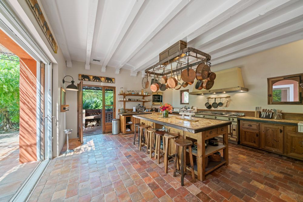 Island L’ Hacienda