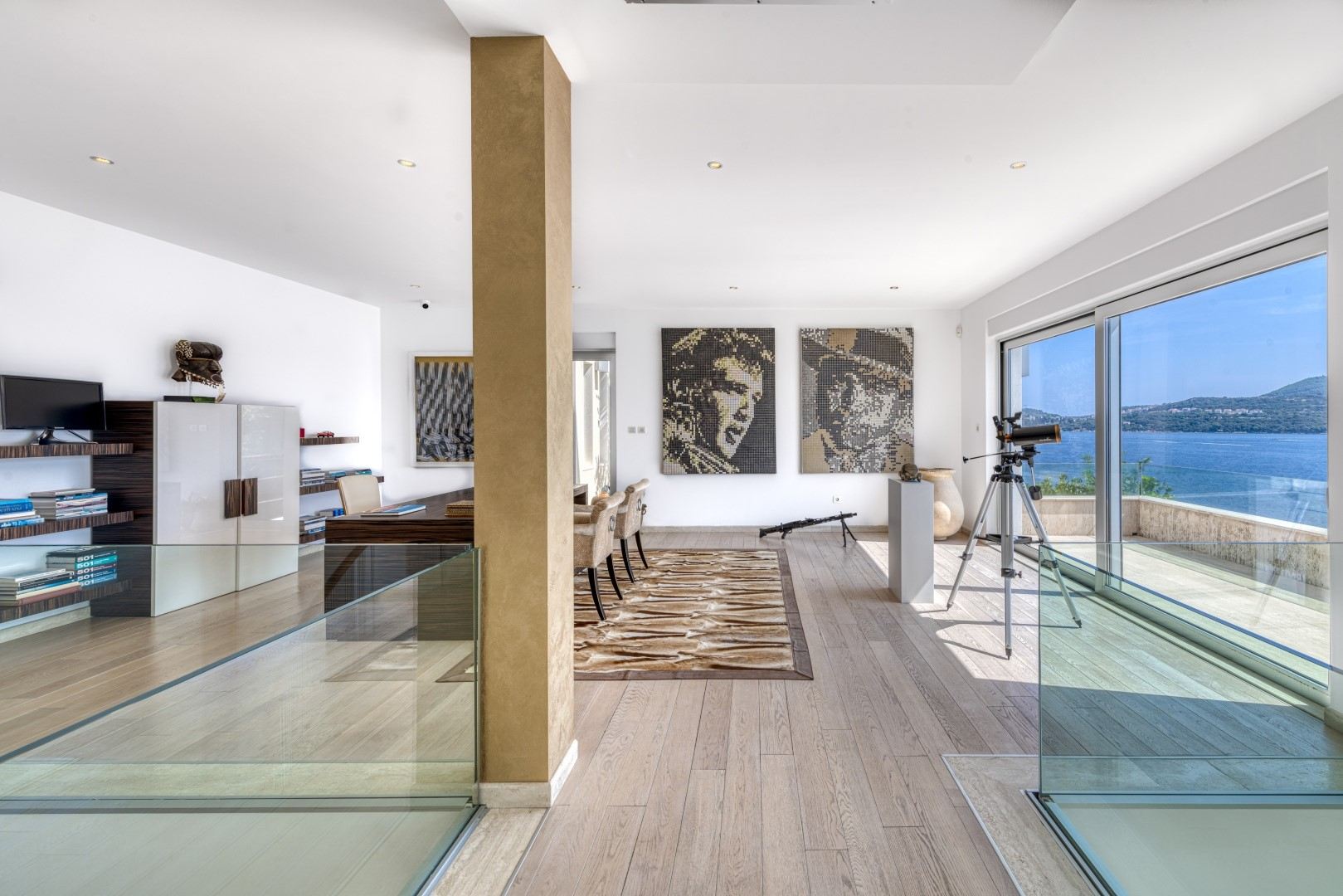 Villa Lux Life