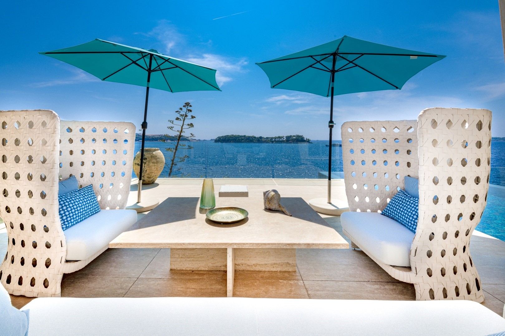 Villa Lux Life