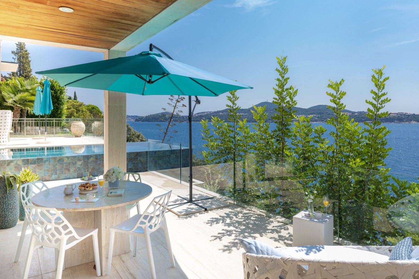 Villa Lux Life