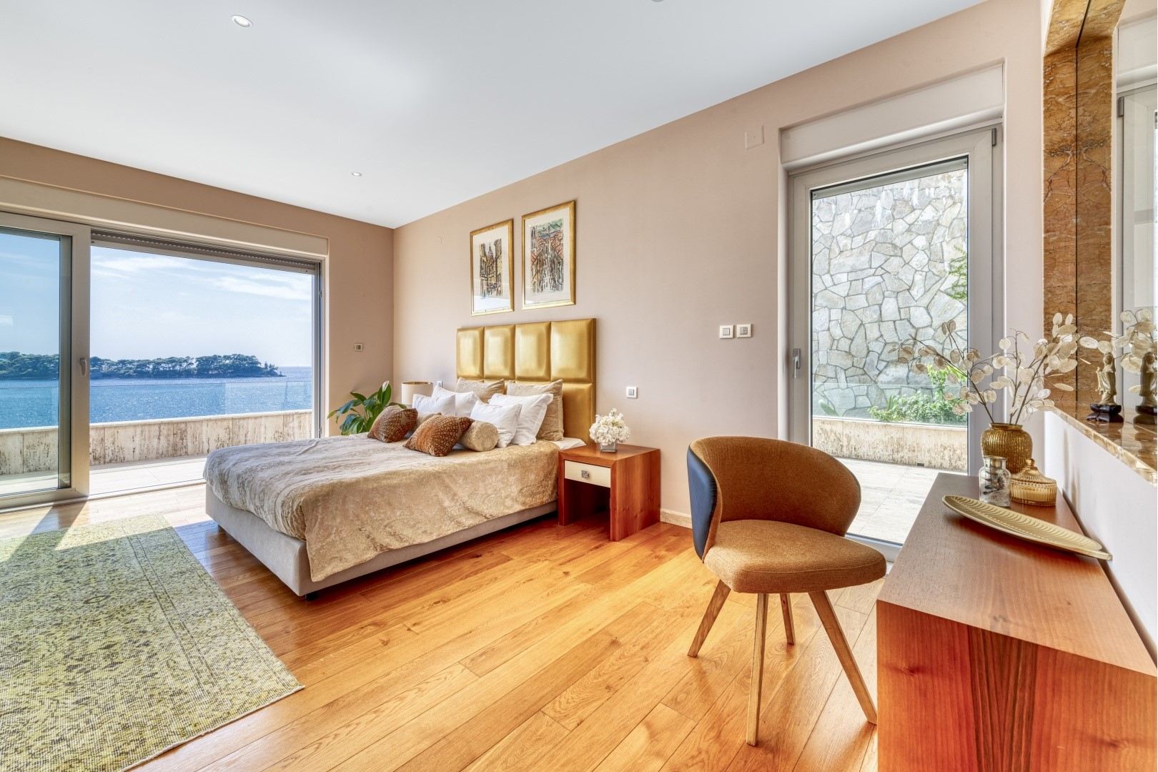 Villa Lux Life
