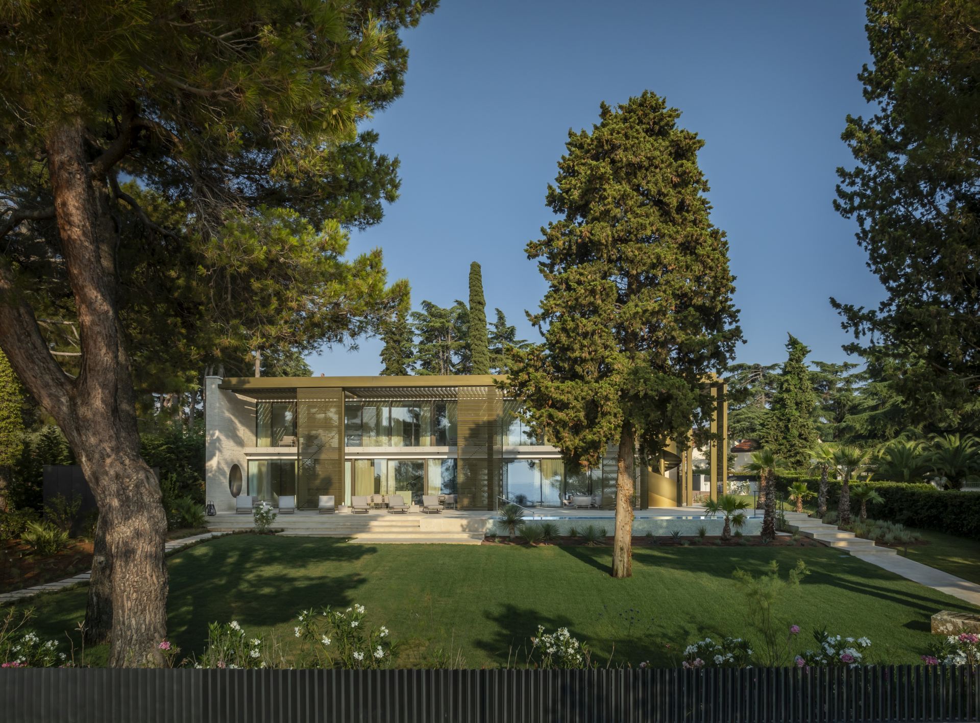 Villa Golden Pride