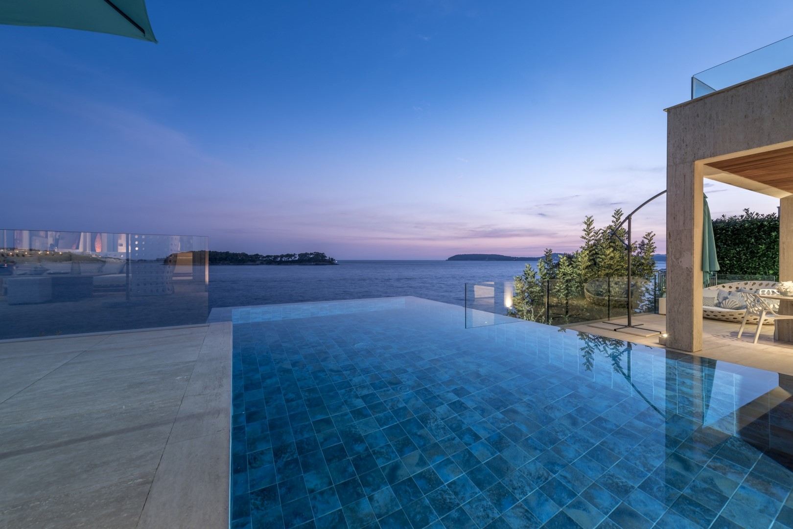 Villa Lux Life