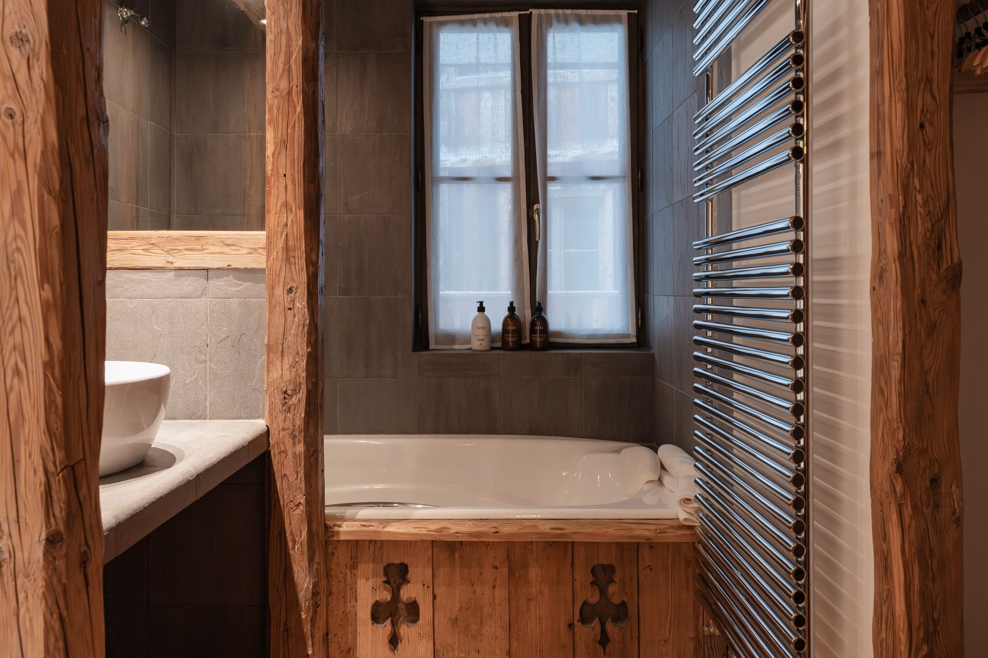 Chalet Alice