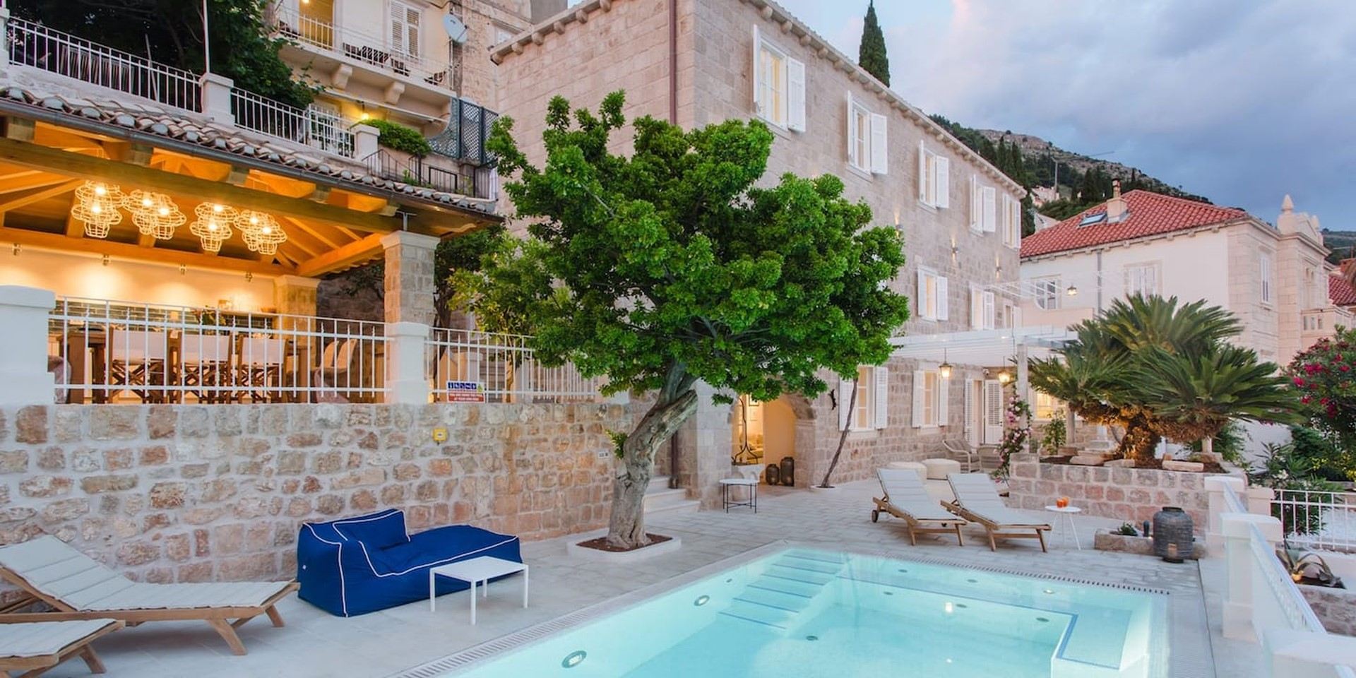 Villa Opulent