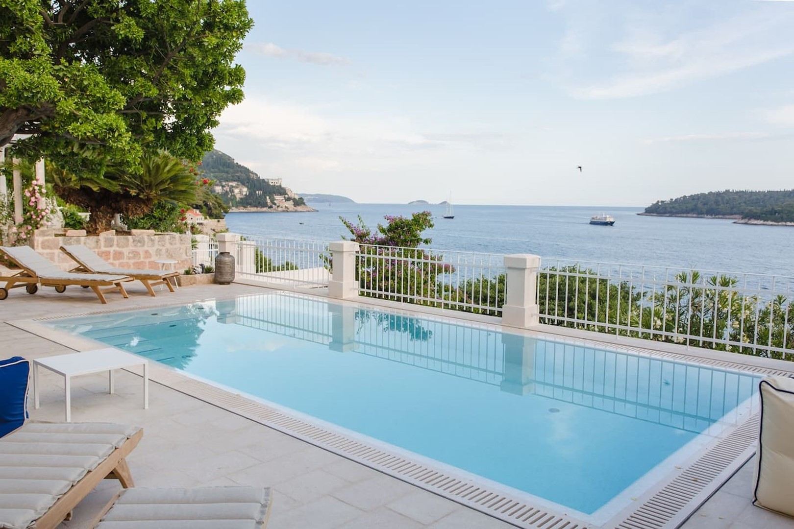 Villa Opulent