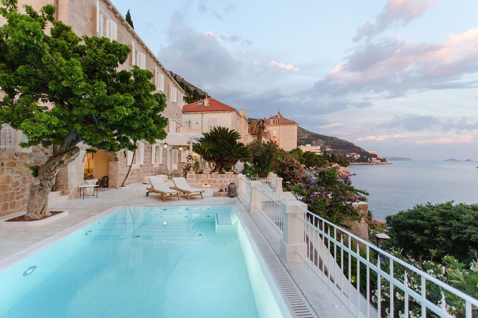 Villa Opulent
