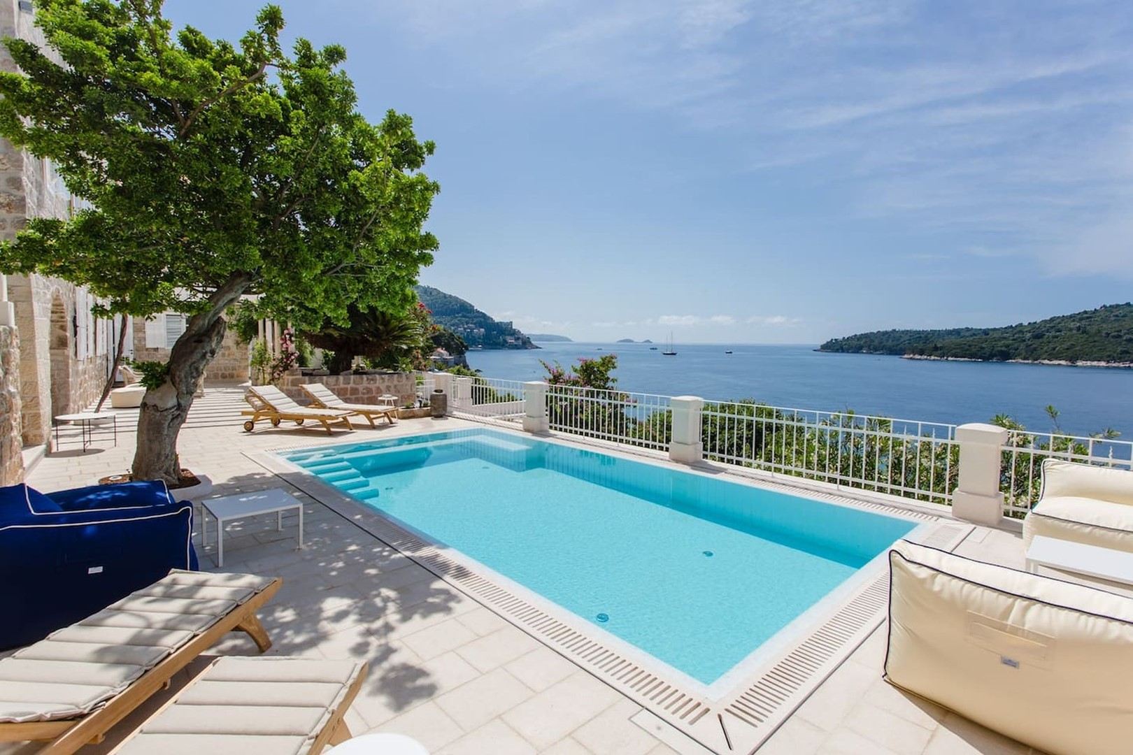 Villa Opulent