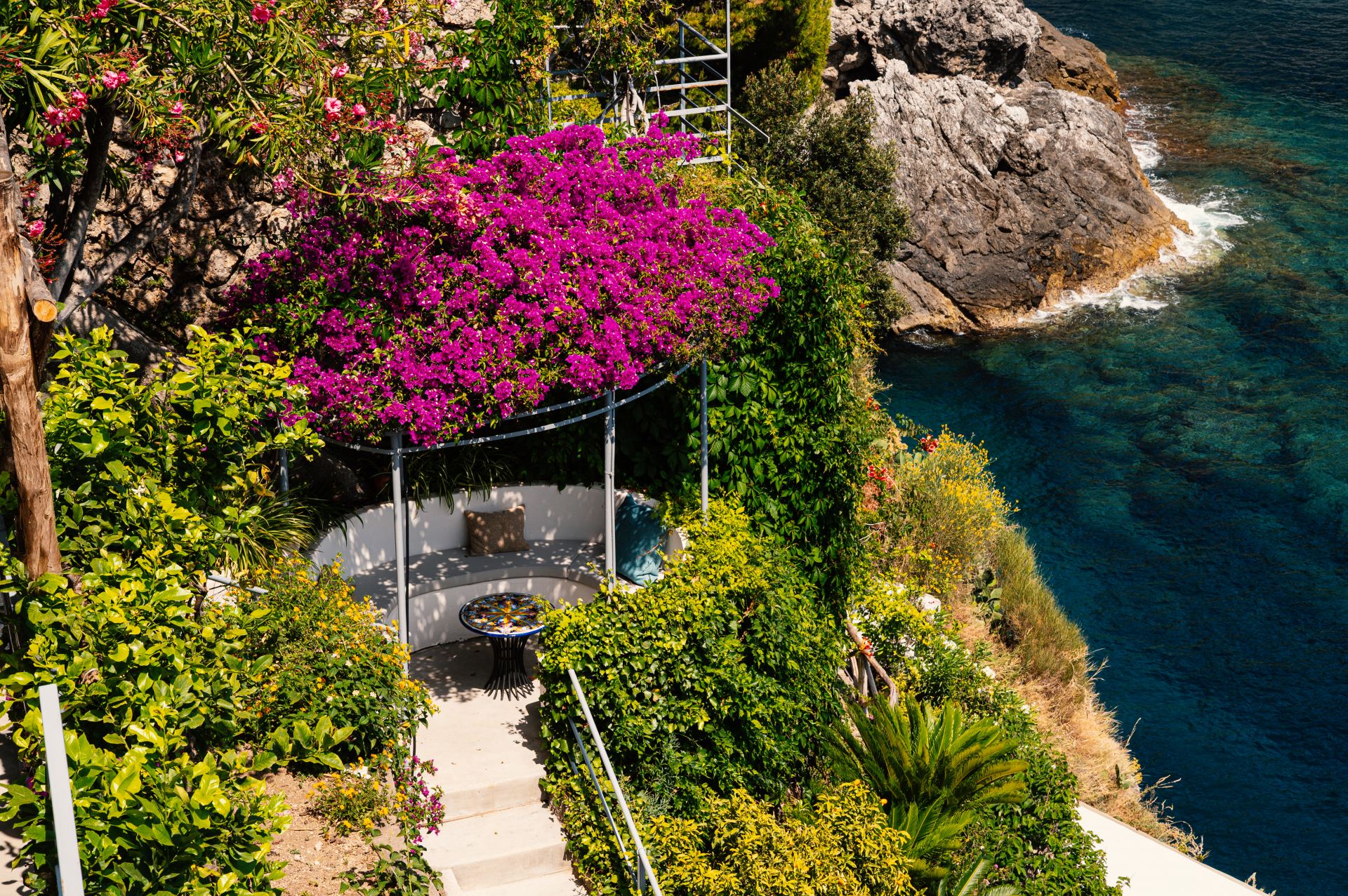 Villa Eris