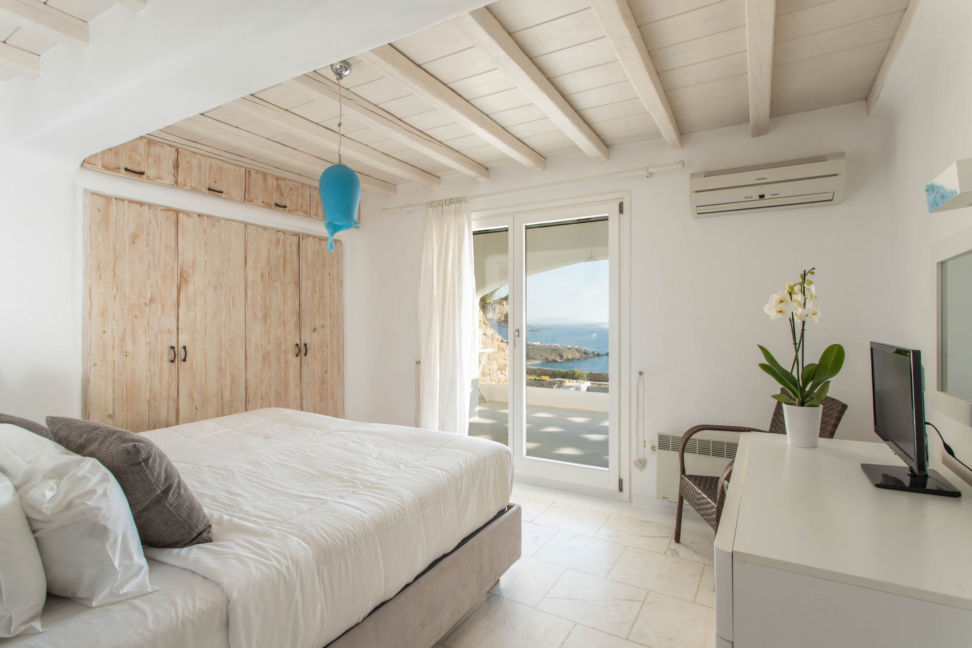 Villa Alitis
