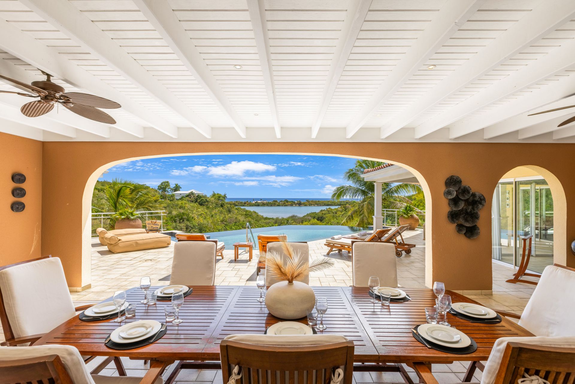 Villa Sea Vous Play