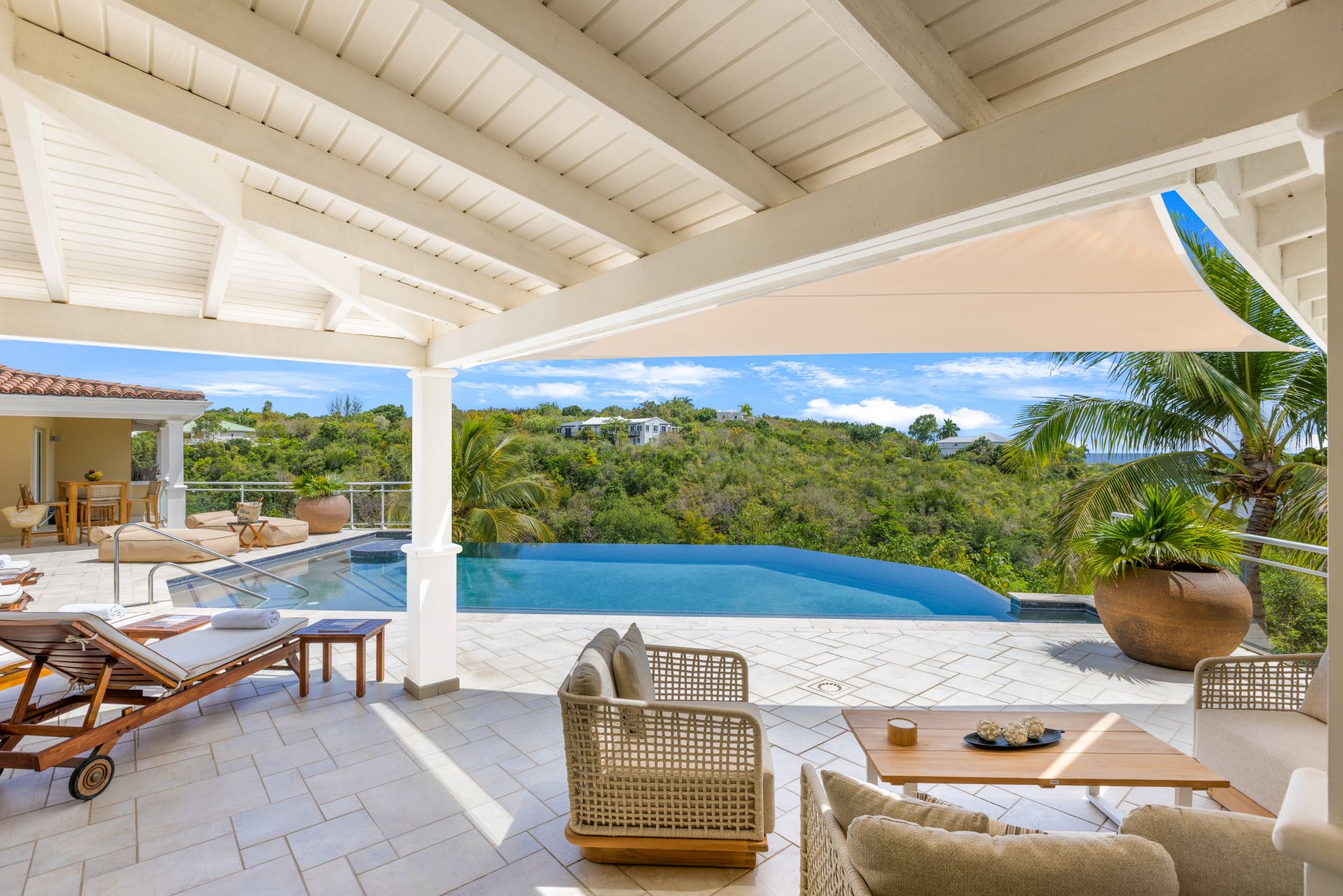 Villa Sea Vous Play